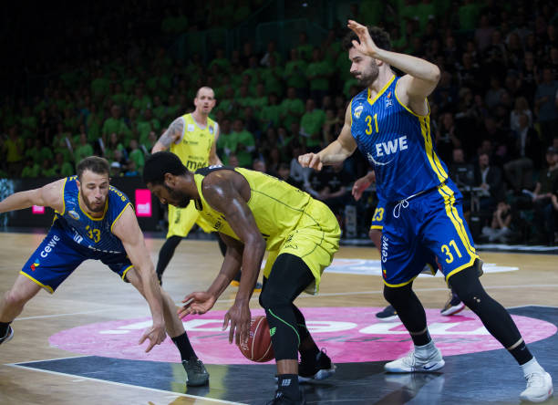 力下的出色 力下的出色