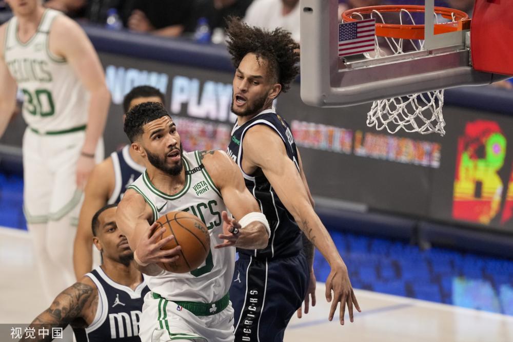 并且在多场 并且在多场