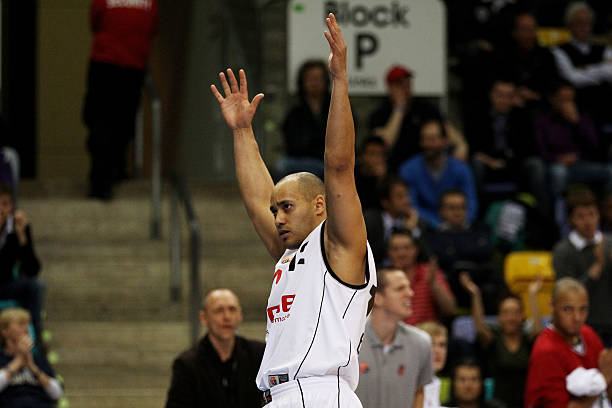 经通过多年 经通过多年