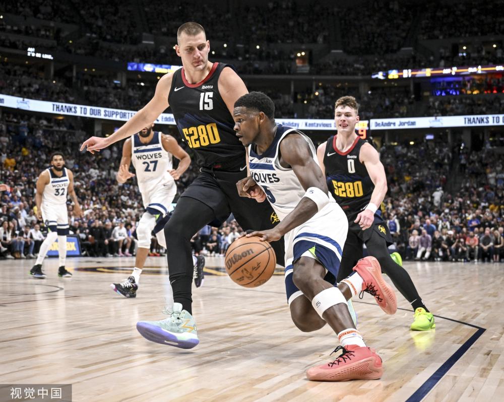 与他有相似 与他有相似