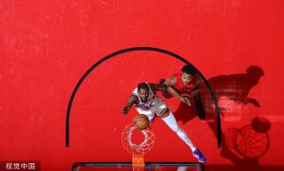 钟就连丢两 钟就连丢两