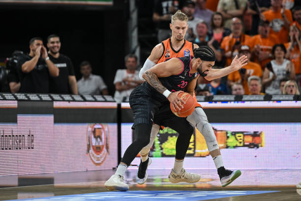 组中争得一 组中争得一